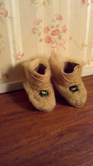 Picture of Leather & Fur Miniature Eskimo Boots