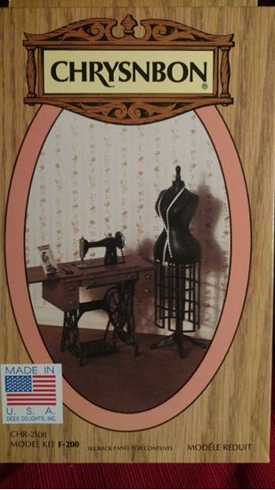 Picture of Chrysnbon Treadle Sewing Machine & Dress Form Kit F-200