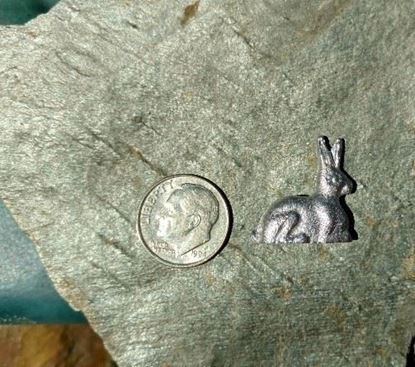 Picture of Dollhouse Metal Miniature Rabbit