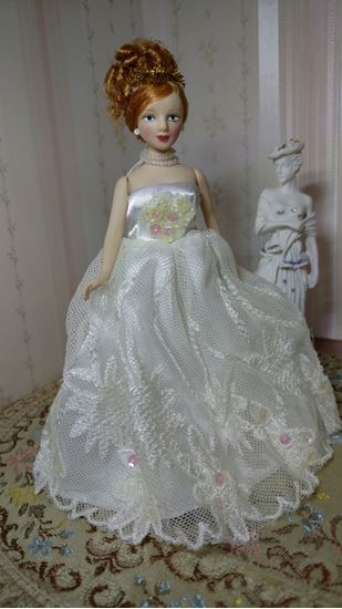 Picture of Miniature Red Headed Bride 6" Tall