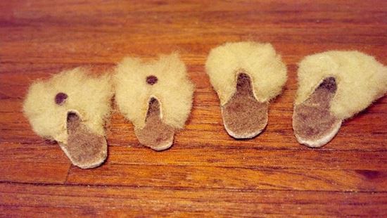 Picture of Leather & Fur Miniature Eskimo Slippers