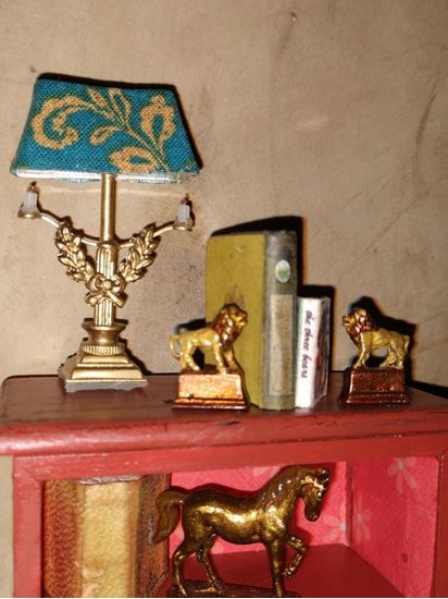 Picture of Miniature Pewter Lion Bookends