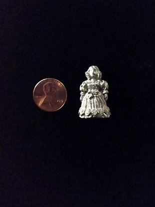Picture of Miniature Metal Woman