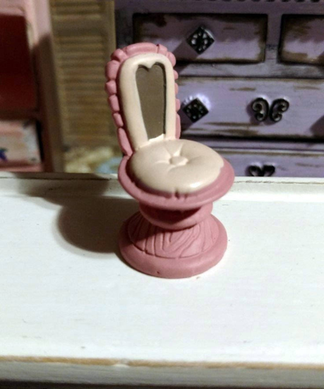 Picture of Wang's Dollhouse Miniature Resin Pink Bar Stool 1:48 Scale