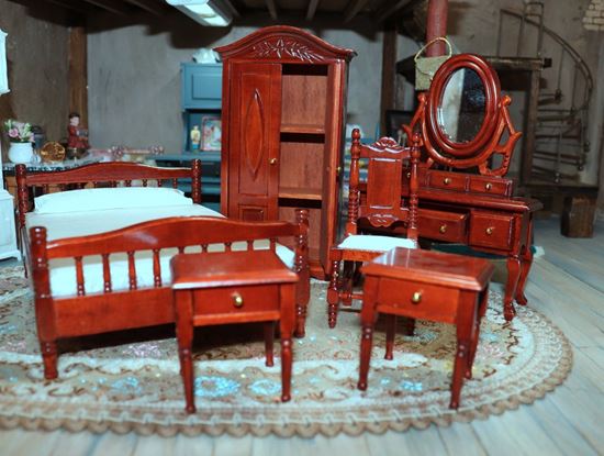 Picture of Dollhouse Mahogany Color Bedroom Set