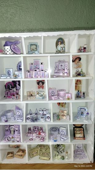 Picture of 12th Scale - 24 lots of dollhouse miniatures. SB002