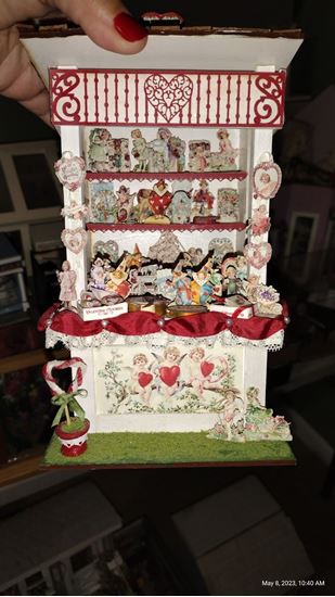 Picture of 12th scale Valentines Kiosk