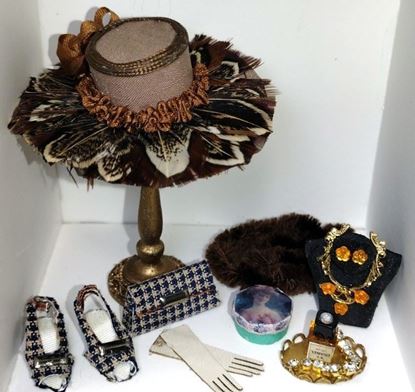 Picture of Vanity Items Display SL009-13