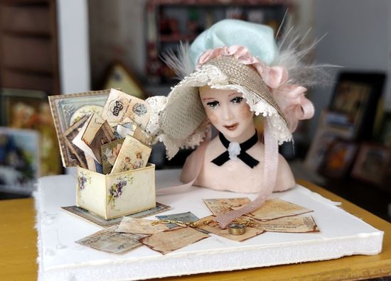 Picture of Vanity Items Display CL-011