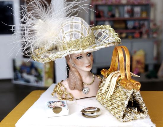 Picture of Vanity Items Display CL-018