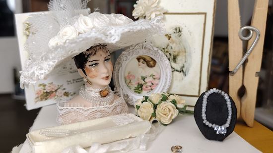 Picture of Vanity Items Display CL-021